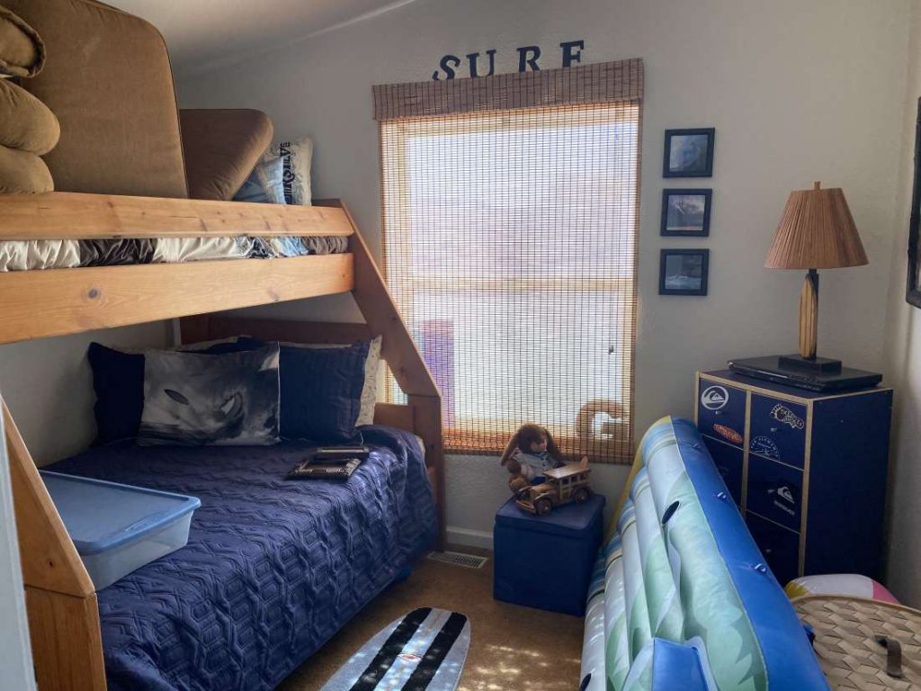 Cabin A Bedroom #3 Bunk Full and Twin. Great for Kids